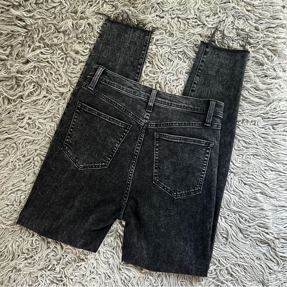 GAP Black High Rise Skinny Jean - Picture 3 of 4